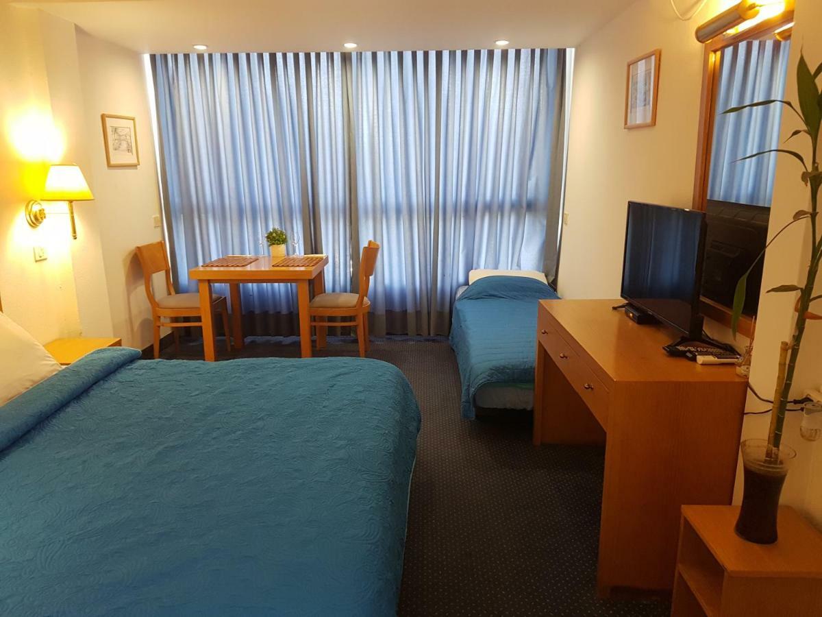 Carmel Mountain Motel Хайфа Экстерьер фото